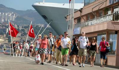 Россияне спасли туризм Турции в кризисном году