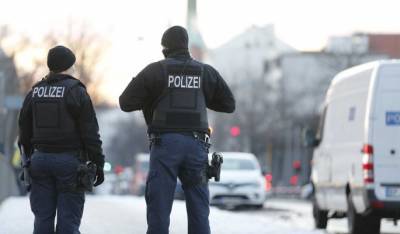 В Берлине полиция избила семью россиян и отобрала у них троих маленьких детей