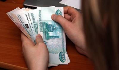 В Астрахани замдиректора детсада получила условный срок за мошенничество