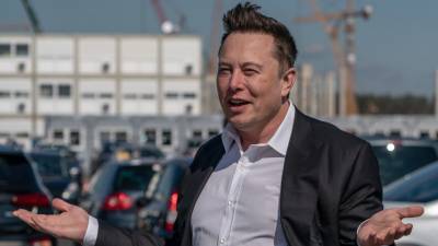 Илон Маск назвал безрассудством инвестиции Tesla в биткоин