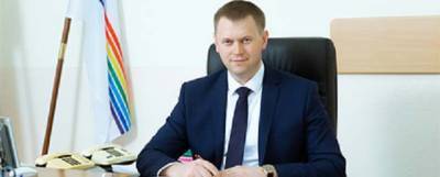 Александр Головатый - На службе и дома у мэра Биробиджана прошли обыски - runews24.ru - Биробиджан