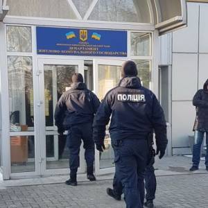 Николаевских чиновников подозревают в причастности к финансовым махинациям. Видео