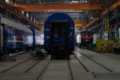 Крупнейший вагоностроительный завод Украины перешел на российские комплектующие