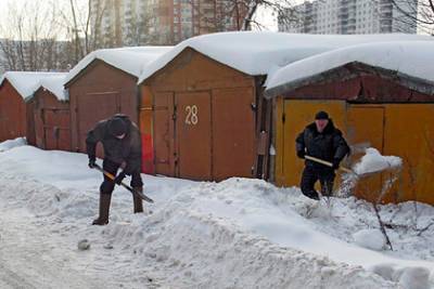 Россиян предупредили об опасности хранения автомобиля в теплом гараже зимой