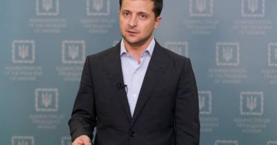 Зеленский поручил пересмотреть сценарии урегулирования на Донбассе