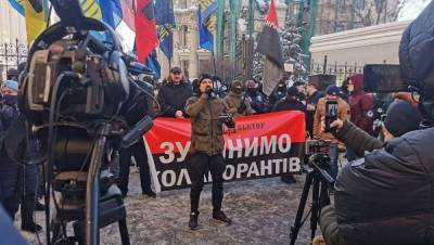 Акция под ОПУ: от СНБО требуют "добить российскую агентуру"