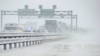 Движение по Крымскому мосту возобновлено с ограничениями
