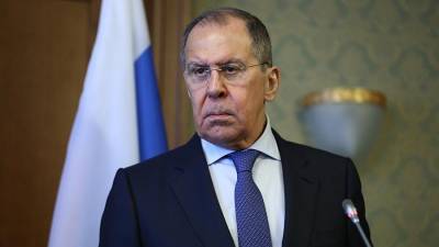 Лавров назвал отношения России с ЕС «разорванными в клочья»