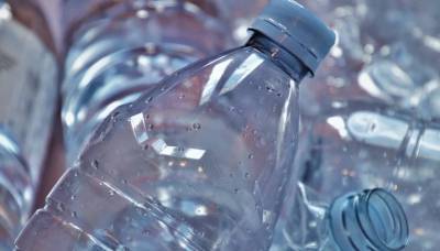 В России могут поднять цены на продукты из-за подорожания пластиковых упаковок