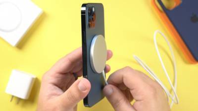 СМИ: Apple выпустит внешний магнитный аккумулятор для iPhone 12