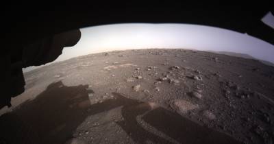 NASA опубликовало первые цветные фото Марса с аппарата Perseverance