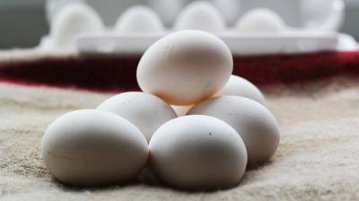 Китаец попытался определить лучшие яйца по цвету скорлупы