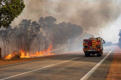 На западе Австралии лесной пожар уничтожил порядка 30 жилых домов