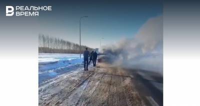 В Татарстане на трассе М-7 сгорел катафалк