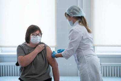 Главный терапевт Минздрава Оксана Драпкина рассказала о побочных эффектах вакцинации