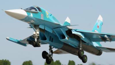 Су-34 провели боевые маневры с кубышками в РФ