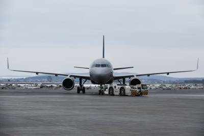 Кабмин расширил программу льготных авиаперевозок на всех жителей Дальнего Востока