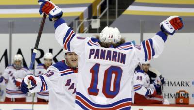 Панарин провел 400-й матч в НХЛ и вошел в историю лиги