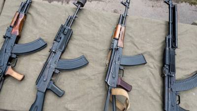 ФСБ пресекла деятельность подпольных оружейников в 19 регионах России