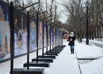 Фотовыставка "Москва новогодняя" заработала на Тверском бульваре