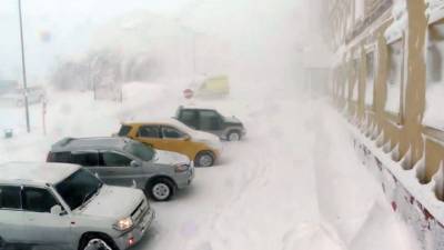 Новости на "России 24". Скорость ветра до 40 метров в секунду: на Чукотке бушует мощный снежный циклон