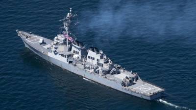 Вице-адмирал призвал «показать зубы» кораблям ВМС США в Черном море