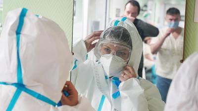 В России число случаев коронавируса опустилось ниже 17 тыс. впервые с октября