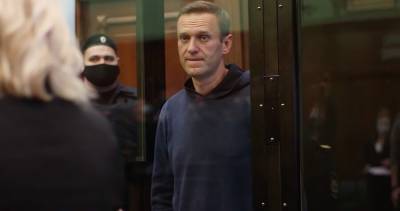 В Мосгорсуде началось заседание по вопросу о замене условного срока Навальному