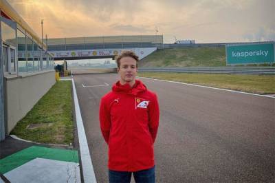 Артур Леклер - Ещё один гонщик прекратил сотрудничество с Ferrari - f1news.ru
