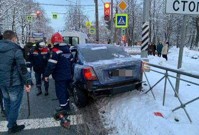 Два человека пострадали в серьезном ДТП в Приозерске