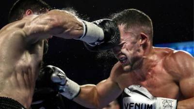 Промоутер пообещал украинскому боксеру чемпионский бой в случае возобновления карьеры