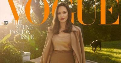 Анджелина Джоли в элегантных образах украсила обложки Vogue и рассказала, что в ее сумке