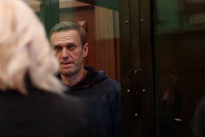 ФСИН попросила оштрафовать Навального на полмиллиона рублей