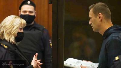 Асафов: прибывшие на суд по делу Навального дипломаты хотят политизировать процесс
