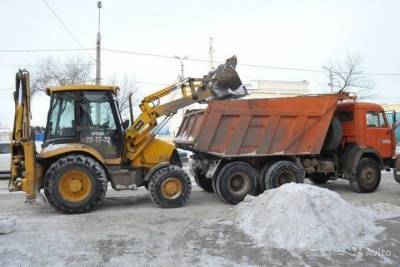Припаркованные автомобили помешали вывезти снег с улиц Петрозаводска