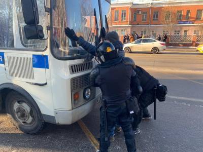 Более 200 человек задержаны у здания Мосгорсуда