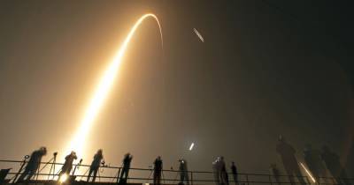SpaceX впервые отправит на орбиту экипаж, который полностью будет состоять из туристов