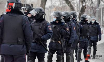 Полиция Петербурга стянула силы вокруг Невского проспекта на время суда над Навальным