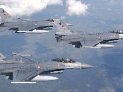 ВВС Турции разгулялись над Грецией