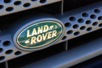 Land Rover Defender получил звание лучшей новинки в России