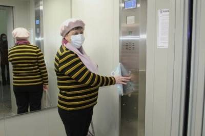 В поликлинике Первомайской центральной районной больницы заработал новый лифт