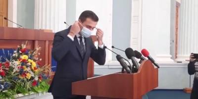Скичко выступил как новый глава Черкасской ОГА, но не смог удержать защитную маску — видео