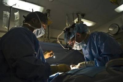 В Нижнекамске врачи спасли ребенка после травмы на горке
