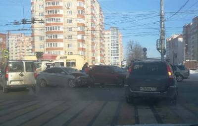 На перекрёстке в Канищево произошло ДТП