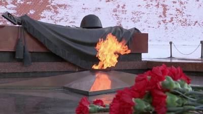 В российских регионах проходит акция, приуроченная 78-й годовщине победы в Сталинградской битве