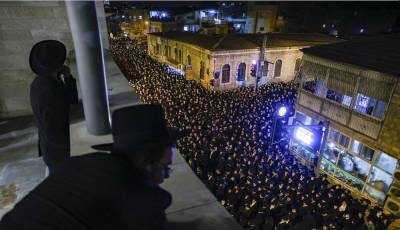 Полиция Израиля побоялась вмешиваться в похоронную процессию ортодоксов
