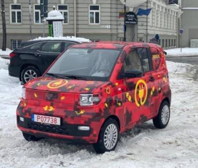 Латвия представила самый дешевый электромобиль в Европе (ФОТО)