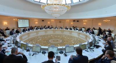 Киев продолжает уклоняться от рассмотрения ключевых вопросов в ТКГ