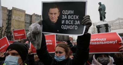 Между Ельциным и Гитлером. Чем закончится симуляция российской революции от Навального