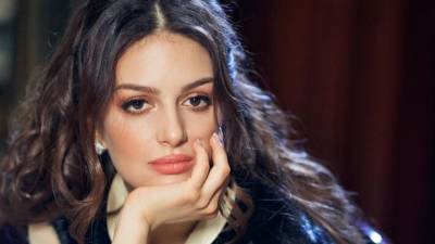 «Мисс Москва» Оксана Воеводина заявила, что испортила лицо уколами красоты